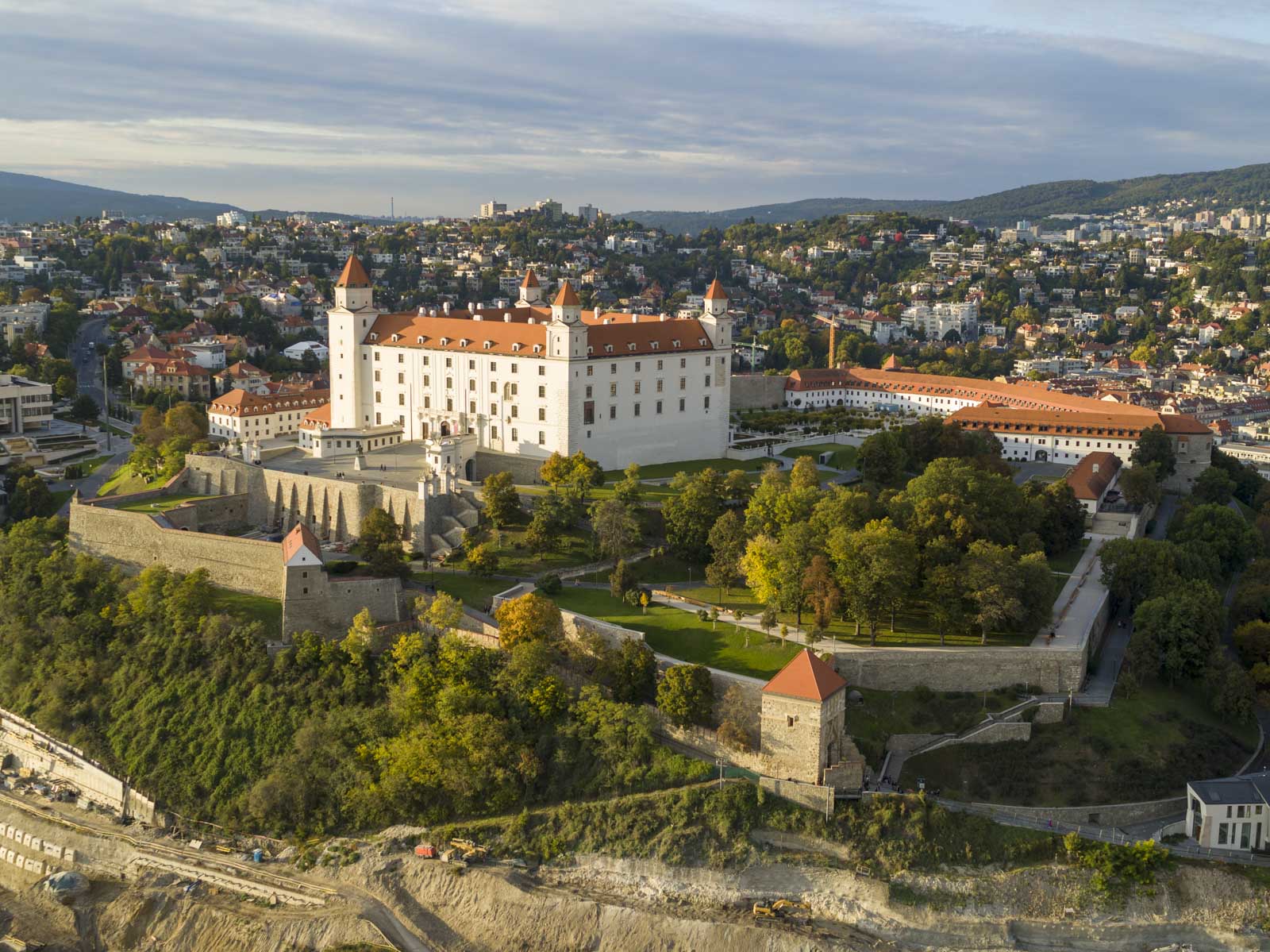 Rekonstrukce objektů v areálu Bratislavského hradu